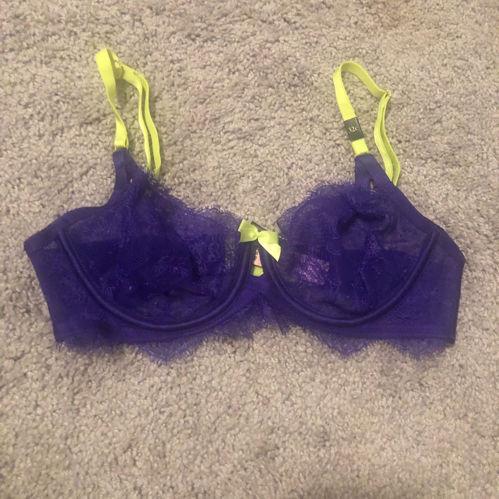VS Very Sexy Unlined Demi Bra